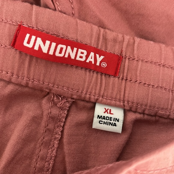 Cute mauve, drawstring shorts - Picture 9 of 10